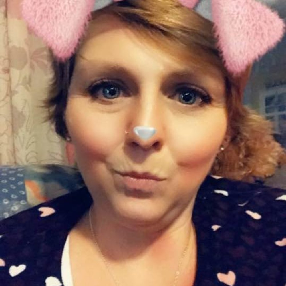 Meet your Posher, Angela